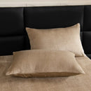 1 piece of thick, soft, and warm velvet sheet