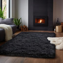 VIKAMA minimalist rug for living room.