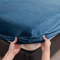 1 piece of thick, soft, and warm velvet sheet
